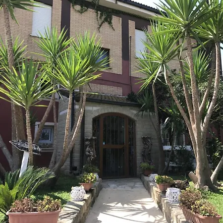 ベッド・アンド・ブレックファスト アグリセスト B＆b フレジェネ